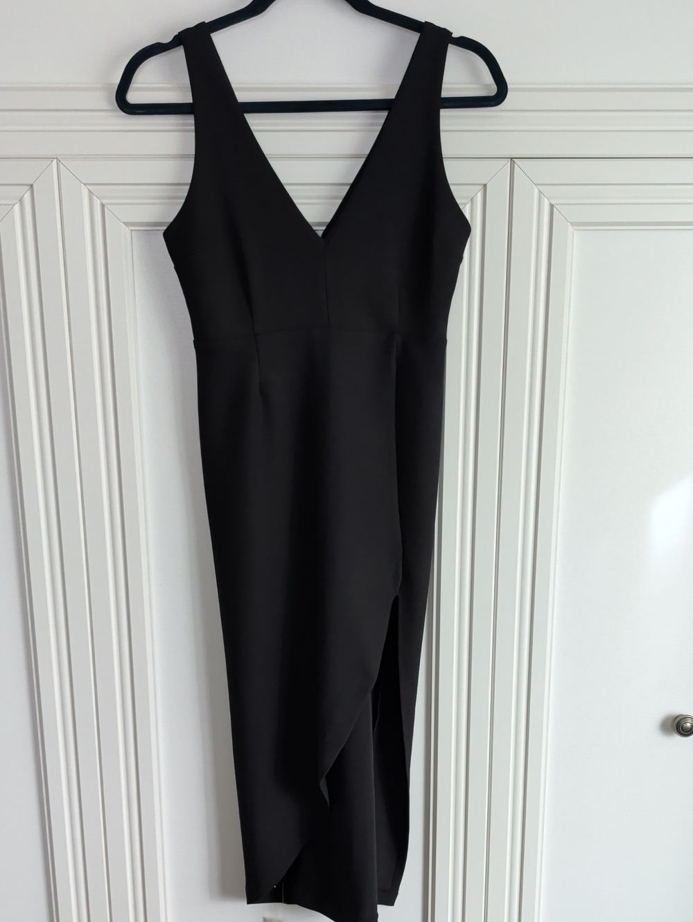 Abercrombie & Fitch Black V-Neck Midi Dress